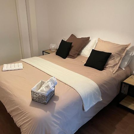 T1 Bis 35 M2 Lit Queen Size Tout Equipe Pau Kültér fotó
